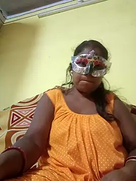 Snapshot of tinabhabhi chatting on 5, 7, 2026 tinabhabhi online show from 5, 7, 2026