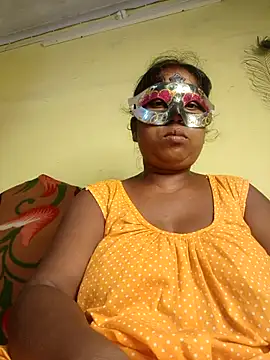 Snapshot of tinabhabhi chatting on 5, 8, 2026 tinabhabhi online show from 5, 8, 2026