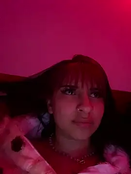 Hilary pinkk online show from 14, 2, 2025