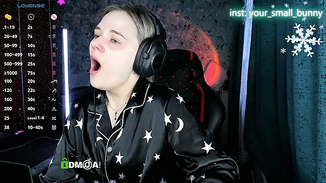 Snapshot of Your_small_bunny chatting on 25, 2, 2026 Your small bunny online show from 25, 2, 2026