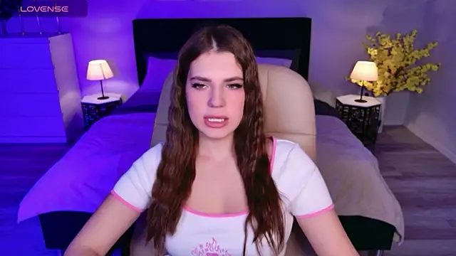 BellaSweetHeart online show from 13, 10, 2025