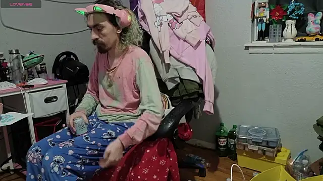 tallnerdyguy online show from 16, 2, 2026