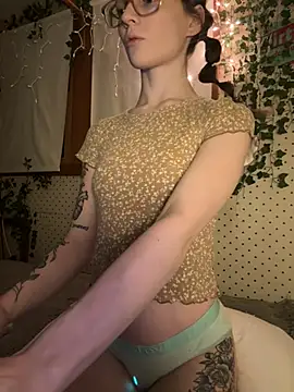 dreamteemergirl online show from 7, 2, 2026