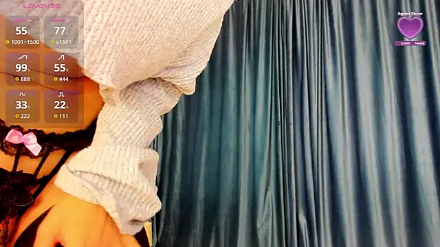 LaurynCopper online show from 10, 10, 2025