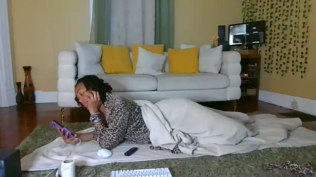 Snapshot of SexGoddessfinest chatting on 10, 9, 2025 SexGoddessfinest online show from 10, 9, 2025