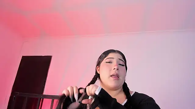 Snapshot of AmberiniHoffman chatting on 19, 1, 2026 AmberiniHoffman online show from 19, 1, 2026