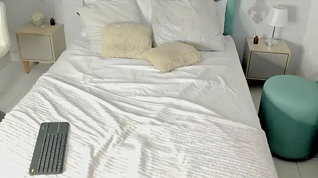 Khenta Michells online show from 23, 1, 2025