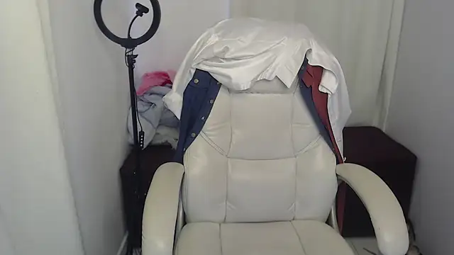 Abby Halliwey online show from 21, 12, 2024