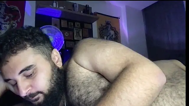 Snapshot of teddy_alan chatting on 8, 1, 2026 teddy alan online show from 8, 1, 2026