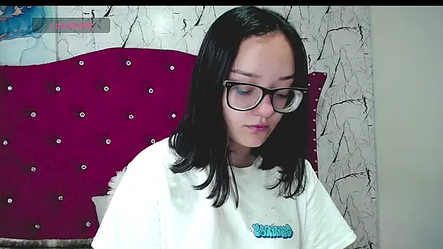 Snapshot of charlotte1-ls chatting on 8, 12, 2024 charlotte1-ls online show from 8, 12, 2024
