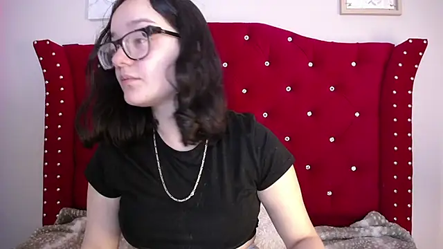 Snapshot of charlotte1-ls chatting on 11, 2, 2025 charlotte1-ls online show from 11, 2, 2025