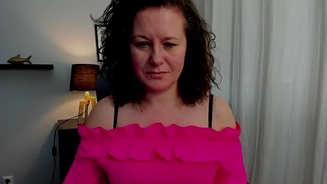 Snapshot of OLIVIA_lux chatting on 11, 2, 2025 OLIVIA lux online show from 11, 2, 2025