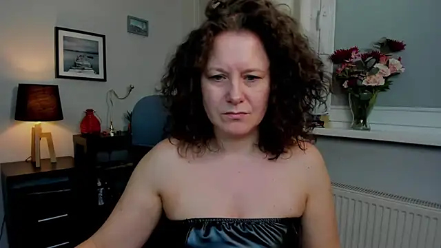 Snapshot of OLIVIA_lux chatting on 26, 2, 2025 OLIVIA lux online show from 26, 2, 2025