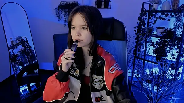 Elainebeness online show from 18, 4, 2026