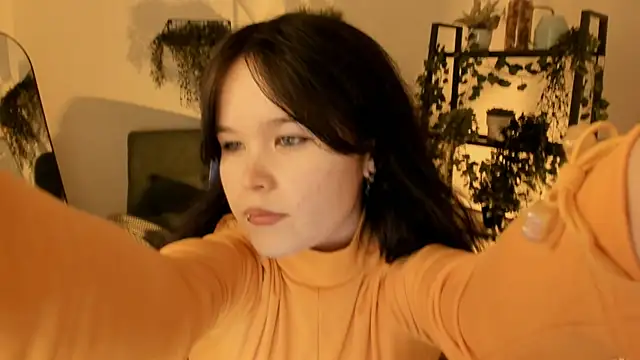 Snapshot of Elainebeness chatting on 2, 6, 2026 Elainebeness online show from 2, 6, 2026