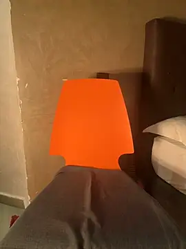 Snapshot of GLamouur chatting on 8, 2, 2025 GLamouur online show from 8, 2, 2025