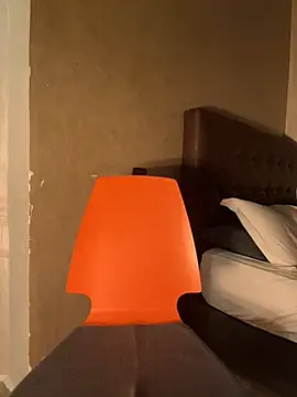 Snapshot of GLamouur chatting on 19, 2, 2025 GLamouur online show from 19, 2, 2025