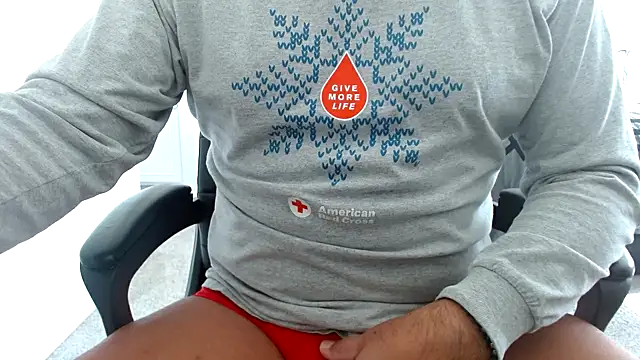 Snapshot of GirthBullger4You chatting on 12, 3, 2025 GirthBullger4You online show from 12, 3, 2025