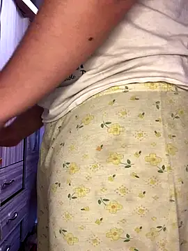 Miss oliviaa online show from 5, 12, 2025