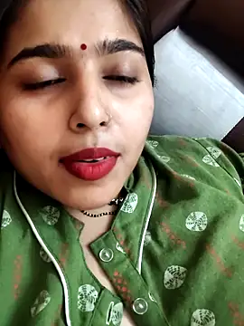 Snapshot of Sweet-Rani chatting on 15, 4, 2026 Sweet-Rani online show from 15, 4, 2026