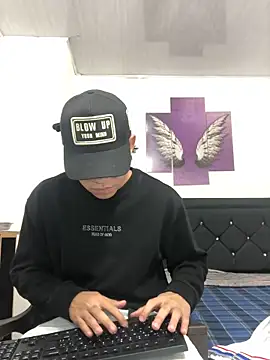 logannth online show from 8, 4, 2026