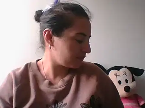 Snapshot of _karlie_kloss_ chatting on 11, 12, 2024 karlie kloss online show from 11, 12, 2024