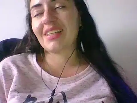 Snapshot of _karlie_kloss_ chatting on 15, 1, 2025 karlie kloss online show from 15, 1, 2025