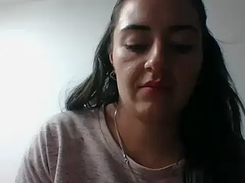 Snapshot of _karlie_kloss_ chatting on 28, 1, 2025 karlie kloss online show from 28, 1, 2025