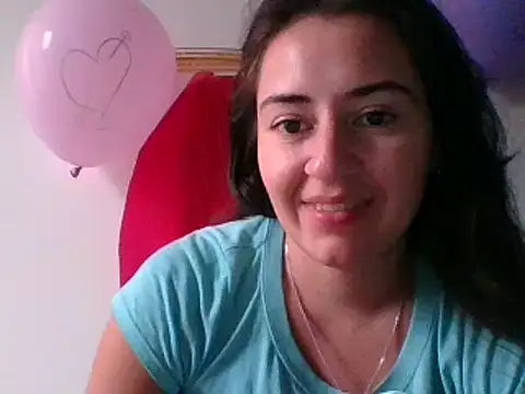 Snapshot of _karlie_kloss_ chatting on 17, 2, 2025 karlie kloss online show from 17, 2, 2025