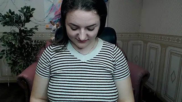 Snapshot of Helen_Elliot chatting on 9, 1, 2025 Helen Elliot online show from 9, 1, 2025