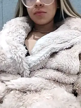 fofinhaa12 online show from 7, 10, 2025