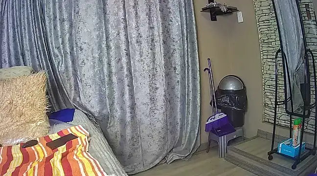 ThickianaRider online show from 1, 3, 2025