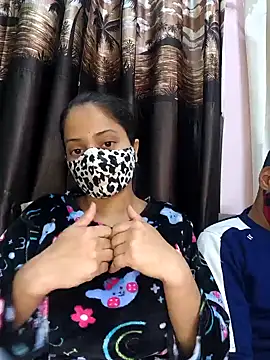 bigtitsqueen online show from 27, 1, 2025