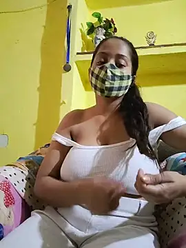 bigtitsqueen online show from 5, 6, 2026