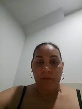 Snapshot of MirandaSoto chatting on 15, 10, 2025 MirandaSoto online show from 15, 10, 2025