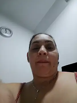 Snapshot of MirandaSoto chatting on 12, 11, 2025 MirandaSoto online show from 12, 11, 2025