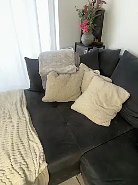 IntiMia online show from 5, 3, 2026