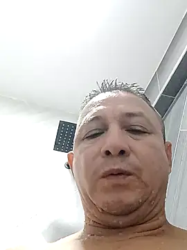 Snapshot of luchoarr chatting on 4, 3, 2025 luchoarr online show from 4, 3, 2025