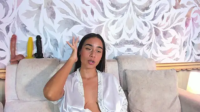 Snapshot of sheyla_sweet18 chatting on 15, 12, 2024 sheyla sweet18 online show from 15, 12, 2024