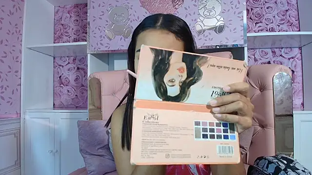 Snapshot of sheyla_sweet18 chatting on 10, 3, 2025 sheyla sweet18 online show from 10, 3, 2025