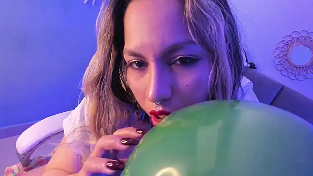 Snapshot of delilah_fix chatting on 22, 9, 2025 delilah fix online show from 22, 9, 2025