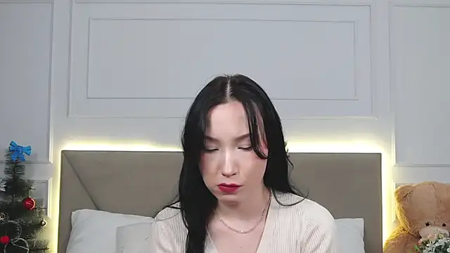 LeilaLow online show from 29, 12, 2024