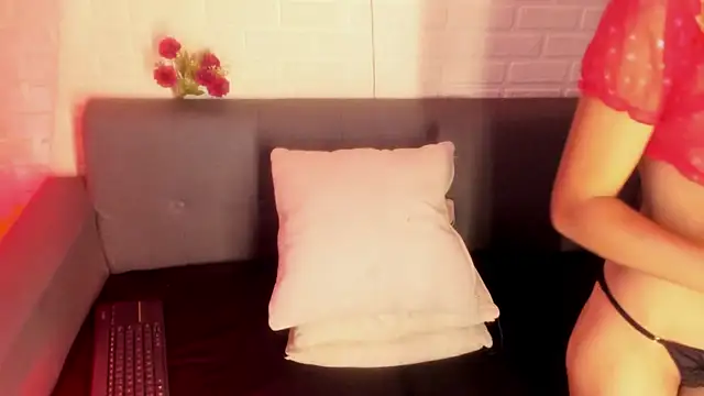 karina gomez 18 online show from 20, 12, 2025