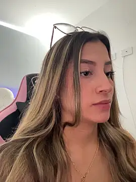 Issabela G1 online show from 24, 2, 2026