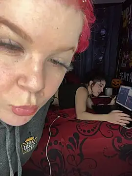 Snapshot of Luluof chatting on 12, 2, 2026 Luluof online show from 12, 2, 2026