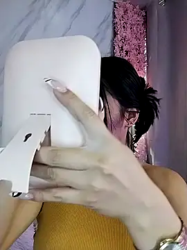 Nanda Vixen online show from 24, 9, 2025