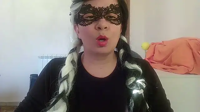 Ninalapiccolina online show from 26, 11, 2025