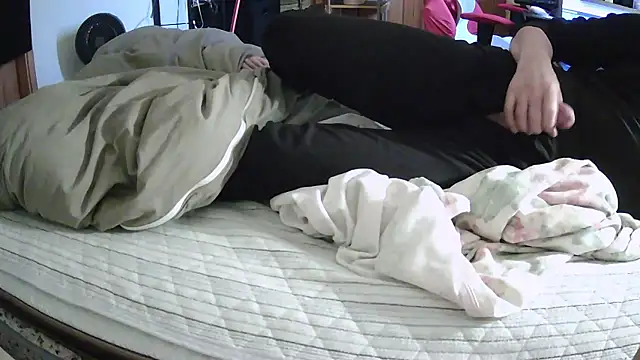 qoooqing67 online show from 10, 4, 2026