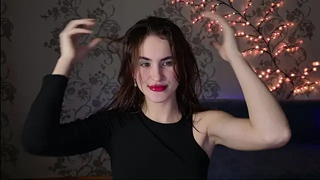 Snapshot of Felicia-Star chatting on 7, 2, 2026 Felicia-Star online show from 7, 2, 2026