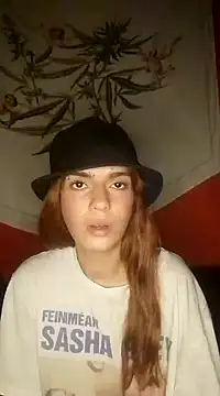 spacegirlll online show from 4, 1, 2025